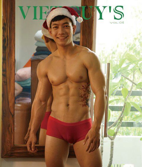 hot male 329 (18+)