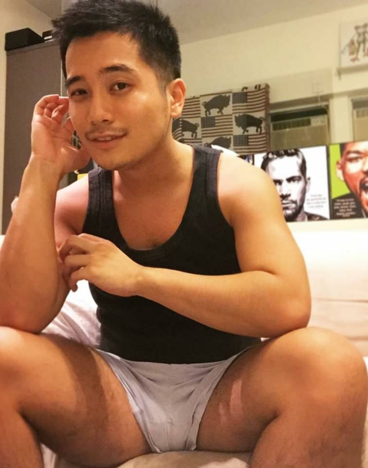 hot male 329 (18+)