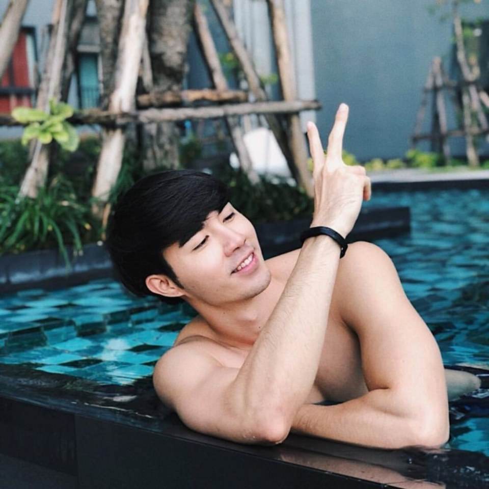 ขาวแซ่บ