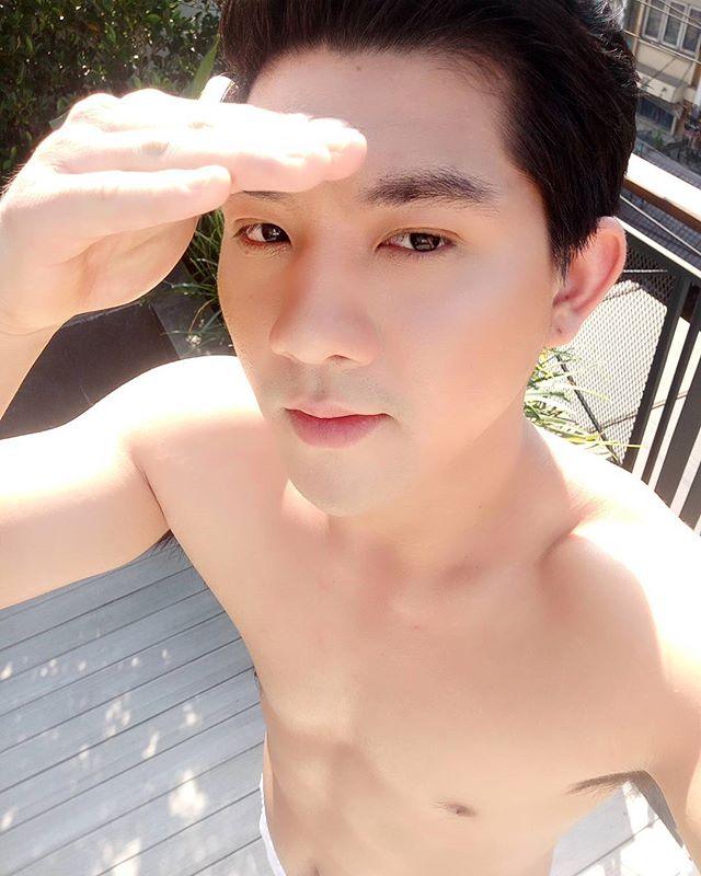 ขาวแซ่บ