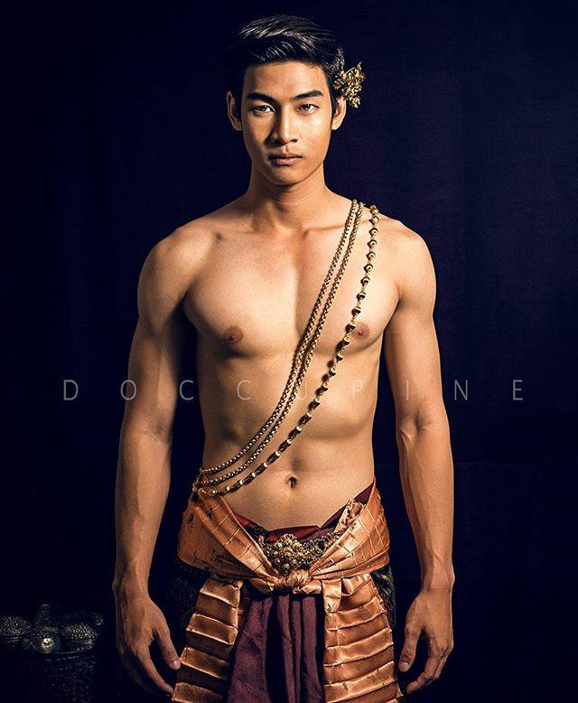 ขาวแซ่บ
