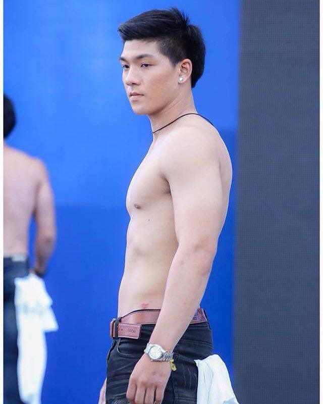 ขาวแซ่บ