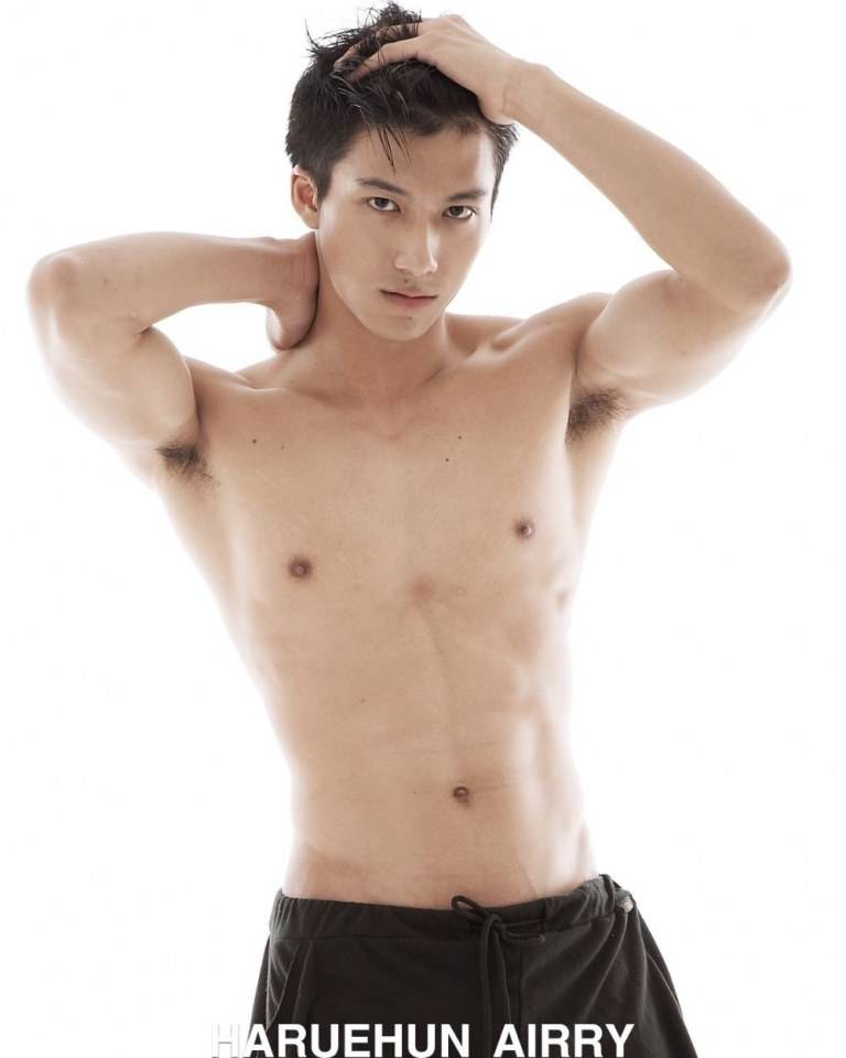 ดอมดมใต้วงแขน