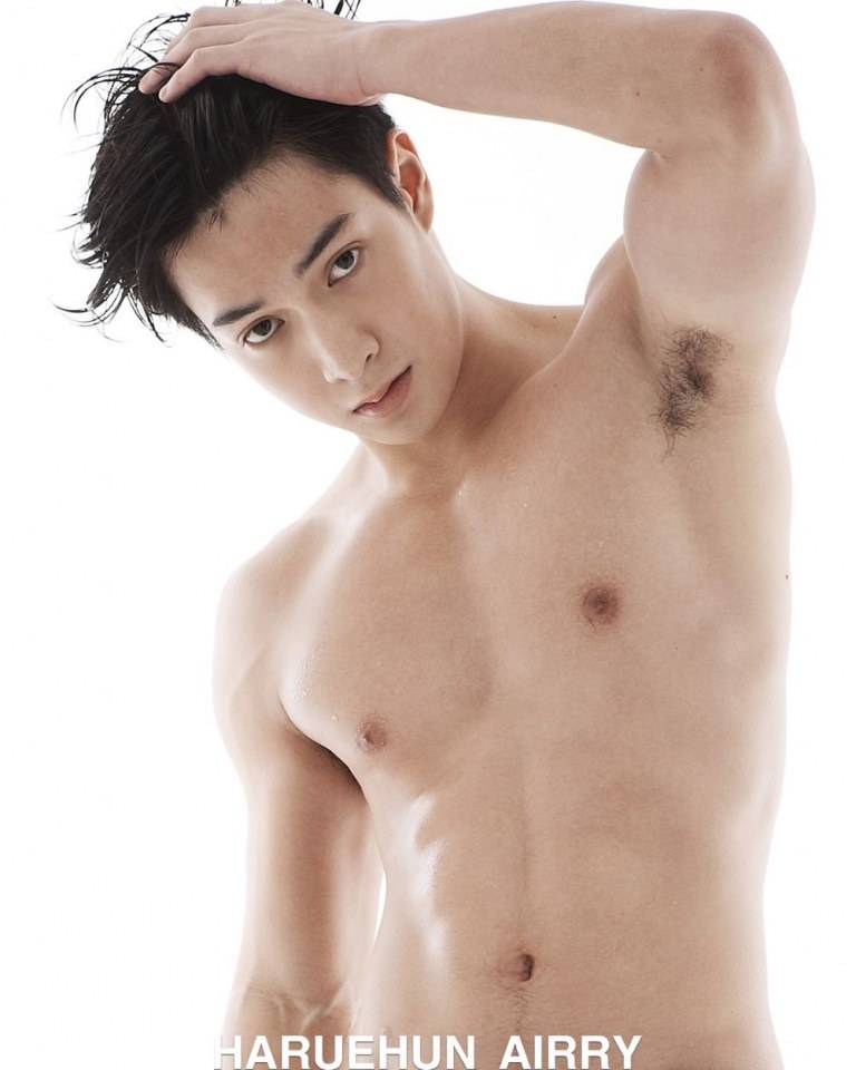 ดอมดมใต้วงแขน