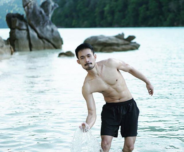 บ้าผช.หนวด
