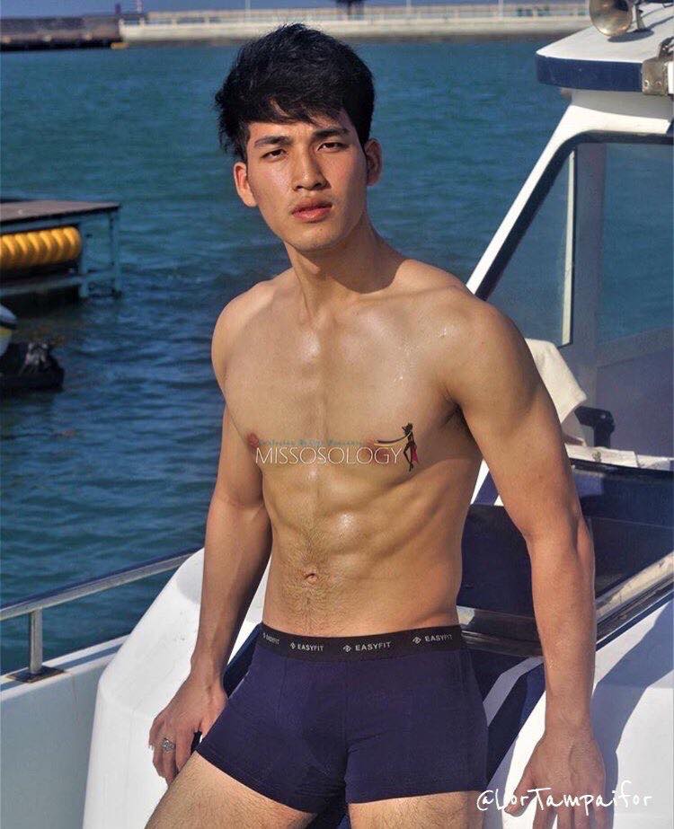 ถอดโชว์เรือนร่าง 2022