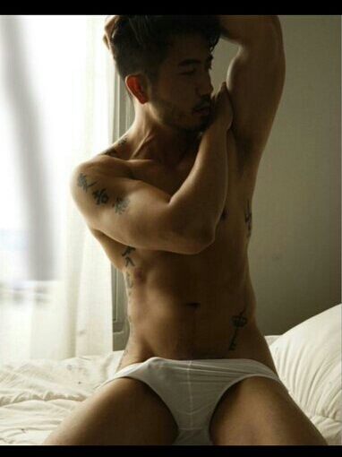 hot male 334 (18+)
