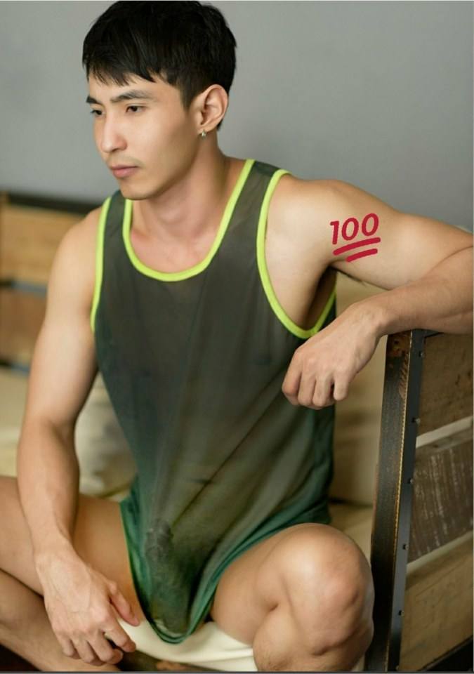 hot male 335 (18+)
