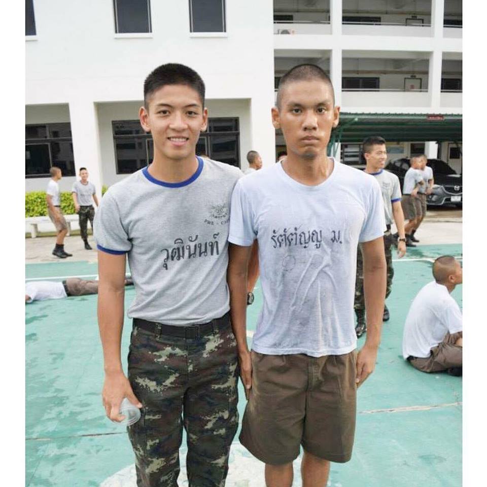 ธีมเพื่อนกันบอยๆ 2,438