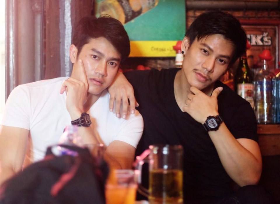 ธีมเพื่อนกันบอยๆ 2,438