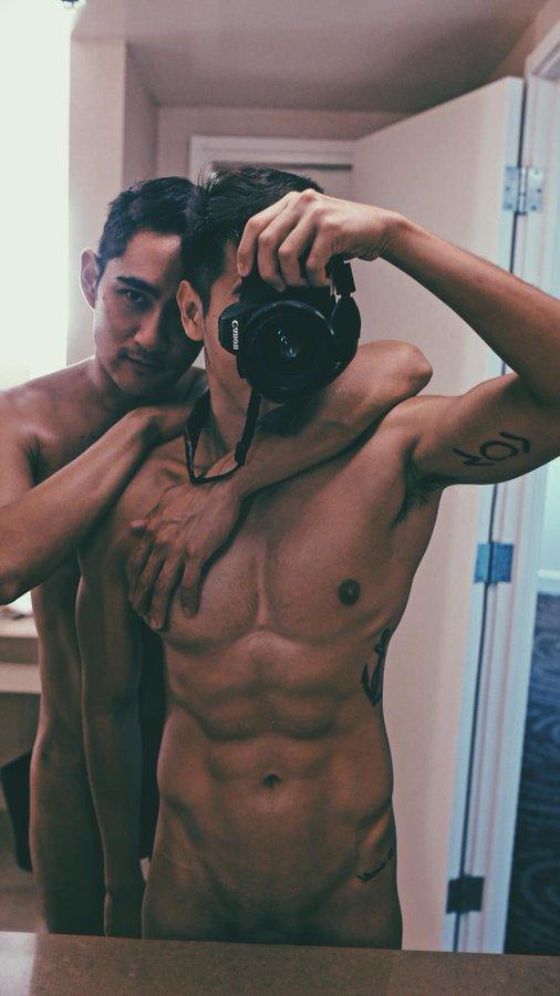 hot male 336 (18+)
