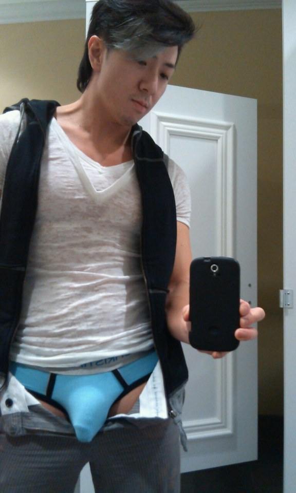 hot male 336 (18+)