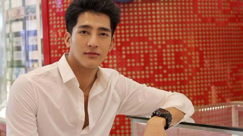 ถ้าได้เจ้ามาเป็นสามีข้อยจะยิ้มปรีทังคืนทังวัน// เอิร์ธ พีรพัฒน์ วัฒนเศรษสิริ