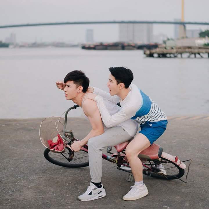 ทิวเดย์ เรือลำนี้ จะอยู่หรือจะหล่ม มีไผตอบได้บ่สายวาย