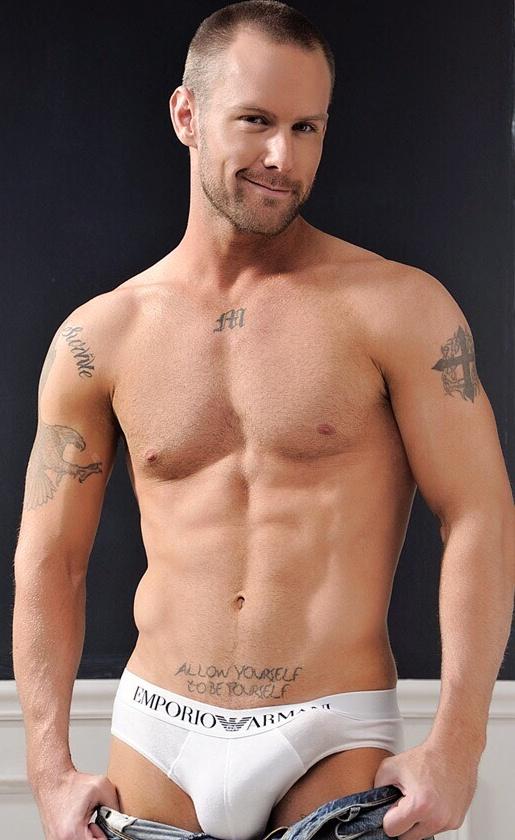 Hot guy in underwear 305