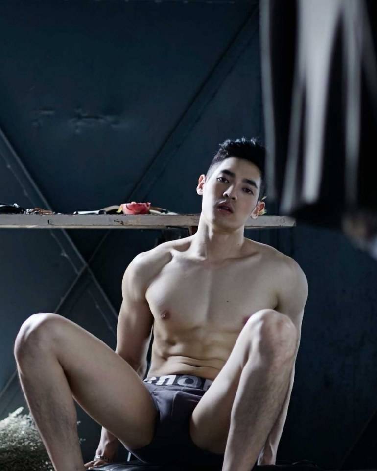Hot guy in underwear 306