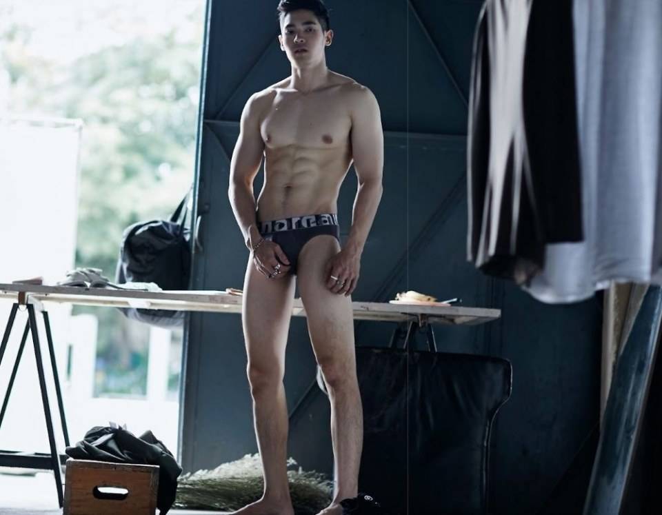 Hot guy in underwear 306