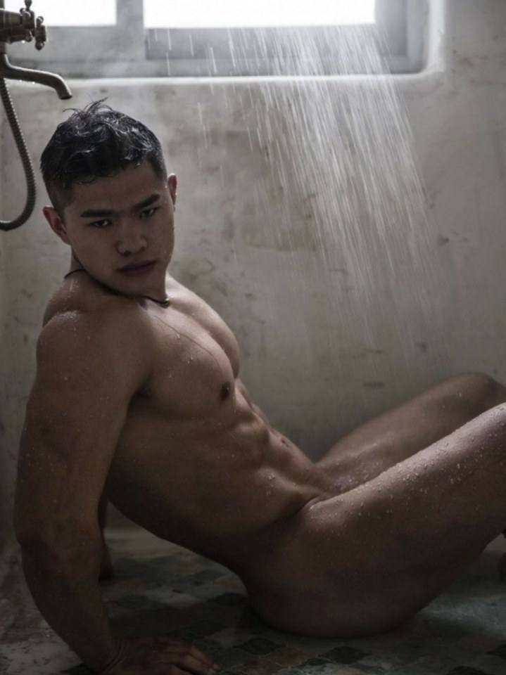 hot male 337 (18+)