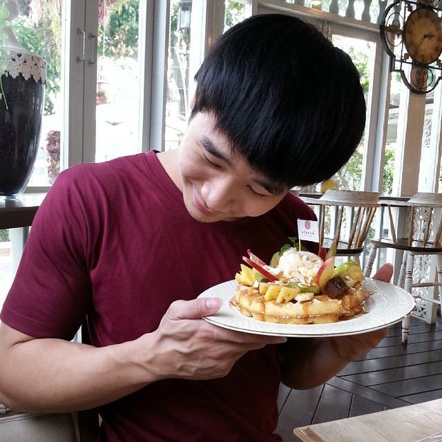 ผู้ชายผมดก 2,443