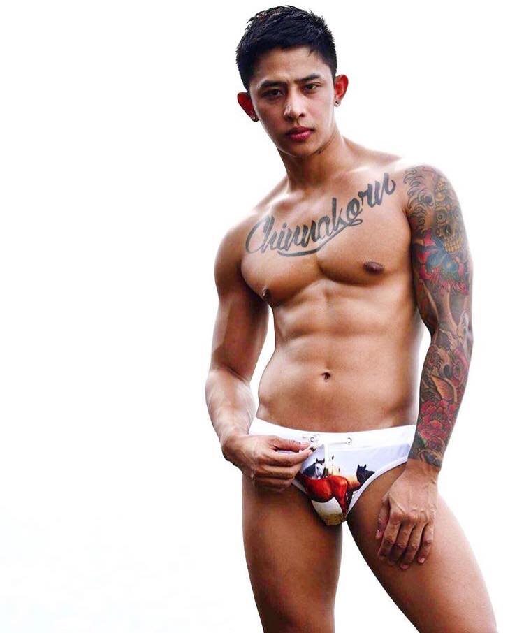 หนุ่มหล่อขึ้นปก 12