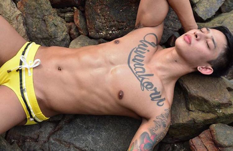 หนุ่มหล่อขึ้นปก 12