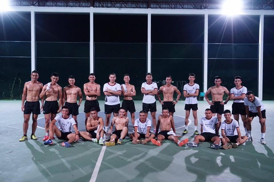 ผู้ชายยามค่ำคืน 2,448