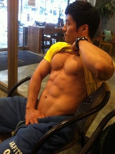 hot male 339 (18+)