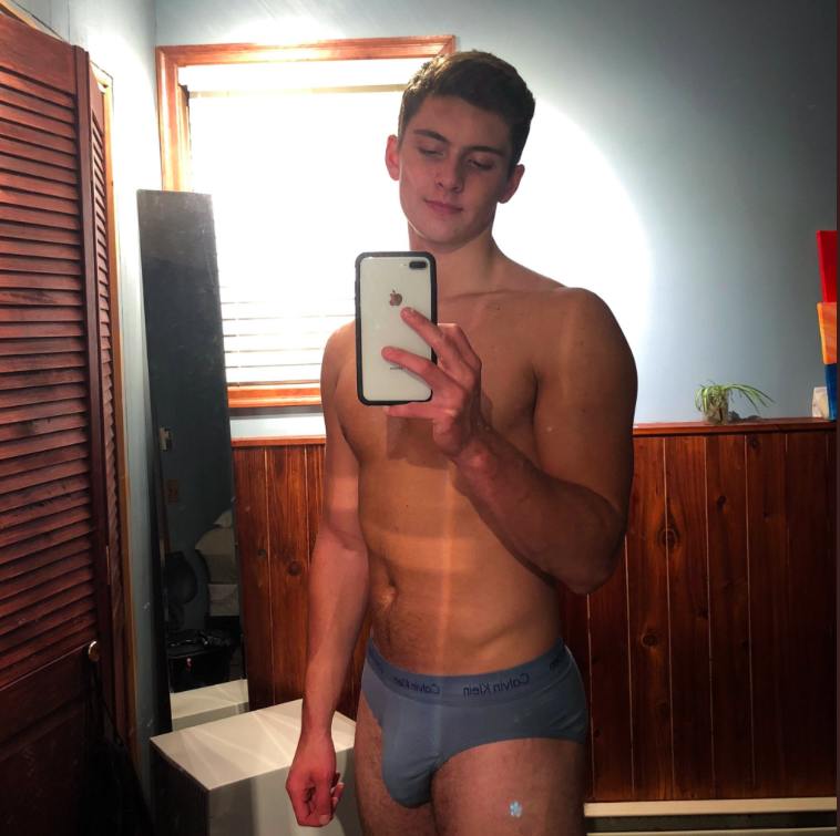 hot male 339 (18+)