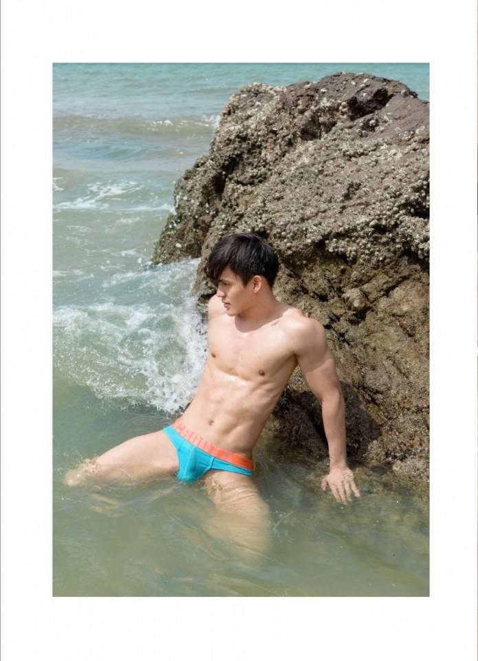 ถอดโชว์เรือนร่าง 2031