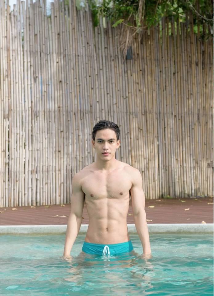 ถอดโชว์เรือนร่าง 2031