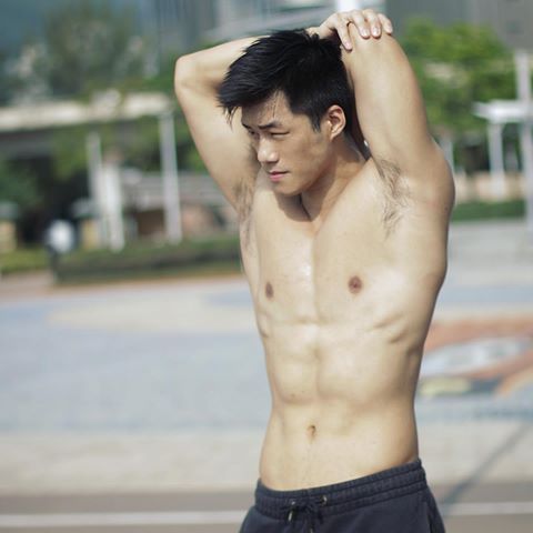 ถอดโชว์เรือนร่าง 2033