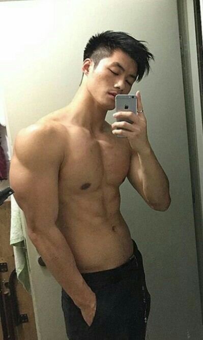 ถอดโชว์เรือนร่าง 2033