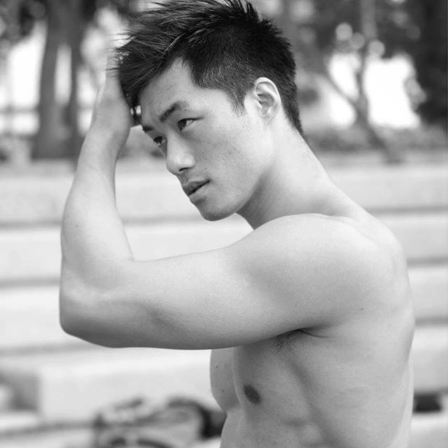 ถอดโชว์เรือนร่าง 2034