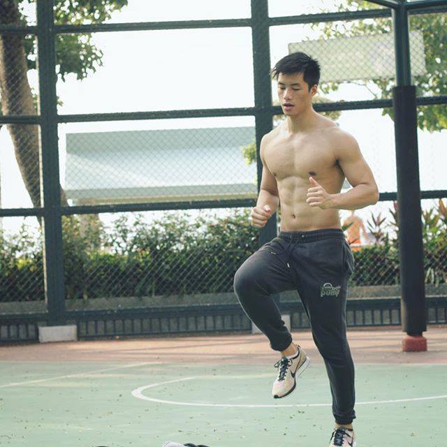 ถอดโชว์เรือนร่าง 2034