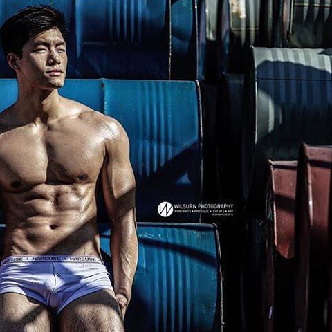 ถอดโชว์เรือนร่าง 2034