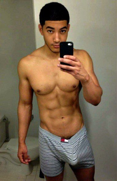hot male 341 (18+)