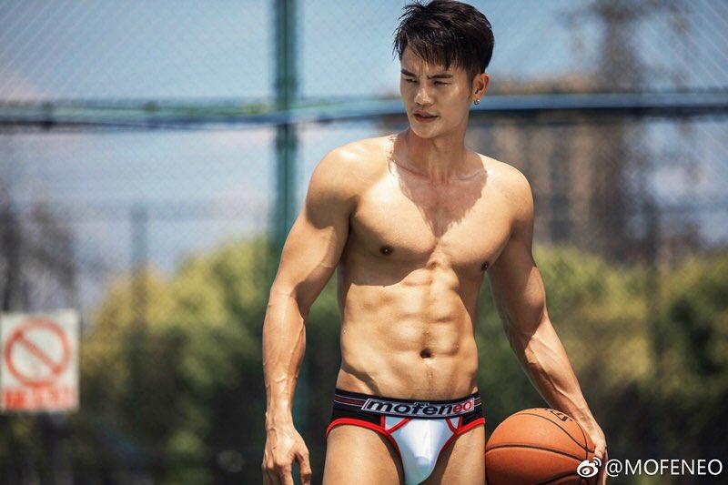 หล่อลงให้เลีย