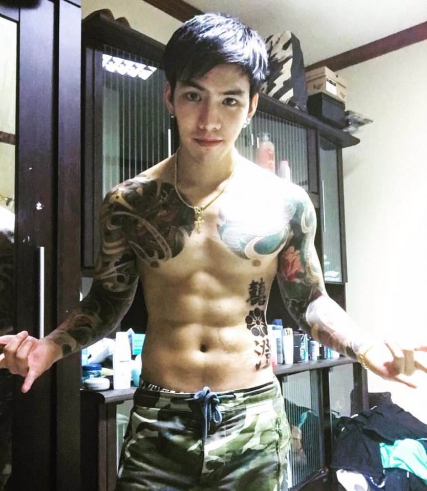 ไหนมาลูบดูซิ  สักจริงหรือปลอม 2,462