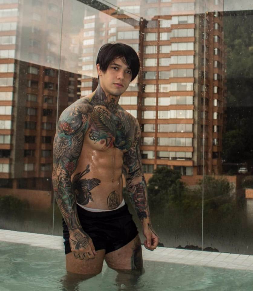 ไหนมาลูบดูซิ  สักจริงหรือปลอม 2,462