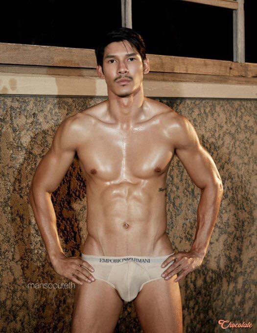 หนุ่มหล่อขึ้นปก 13