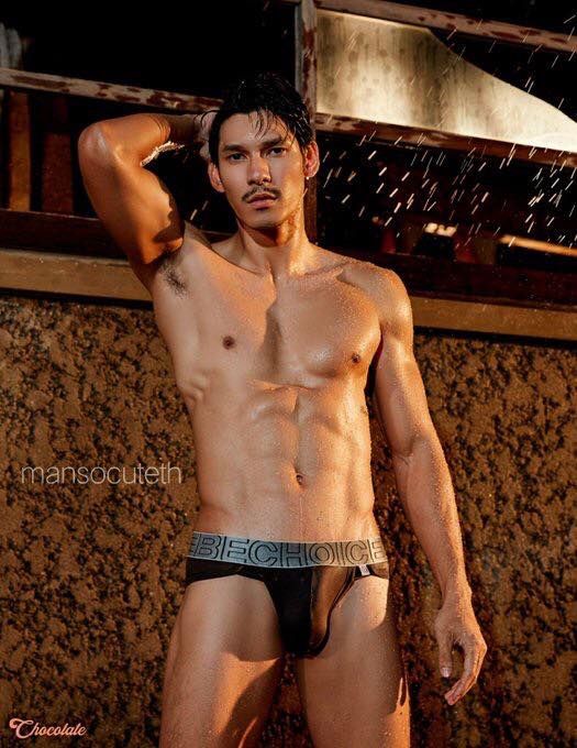 หนุ่มหล่อขึ้นปก 13