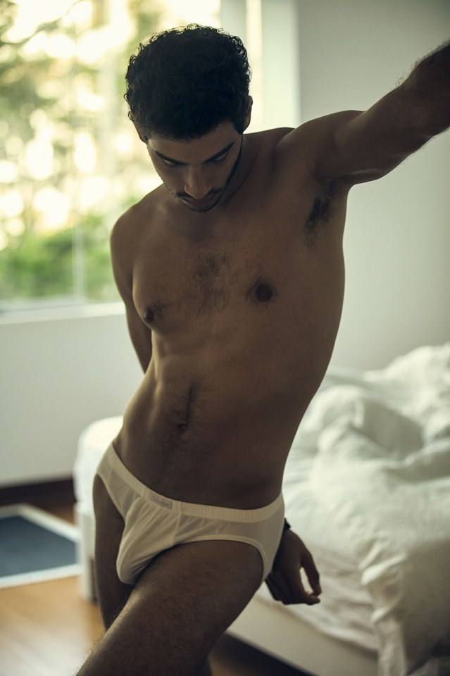 hot male 342 (18+)