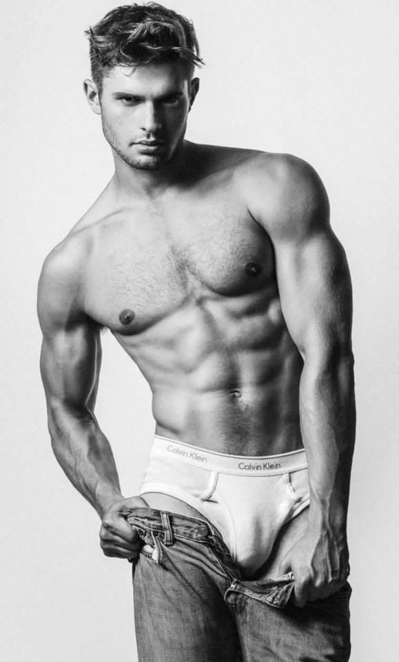 hot male 342 (18+)