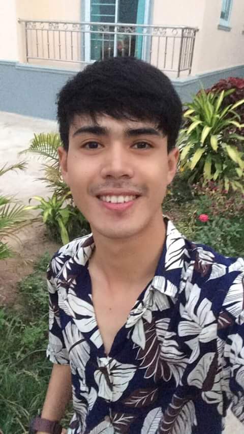 หนุ่มอีสานสุดหล่อ