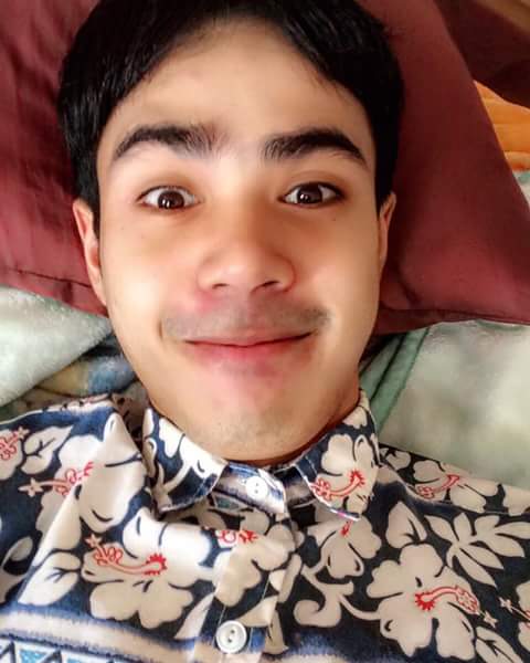 หนุ่มอีสานสุดหล่อ