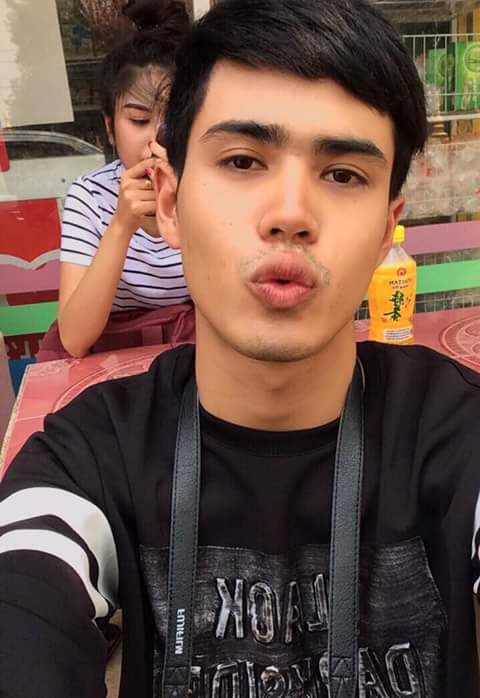 หนุ่มอีสานสุดหล่อ