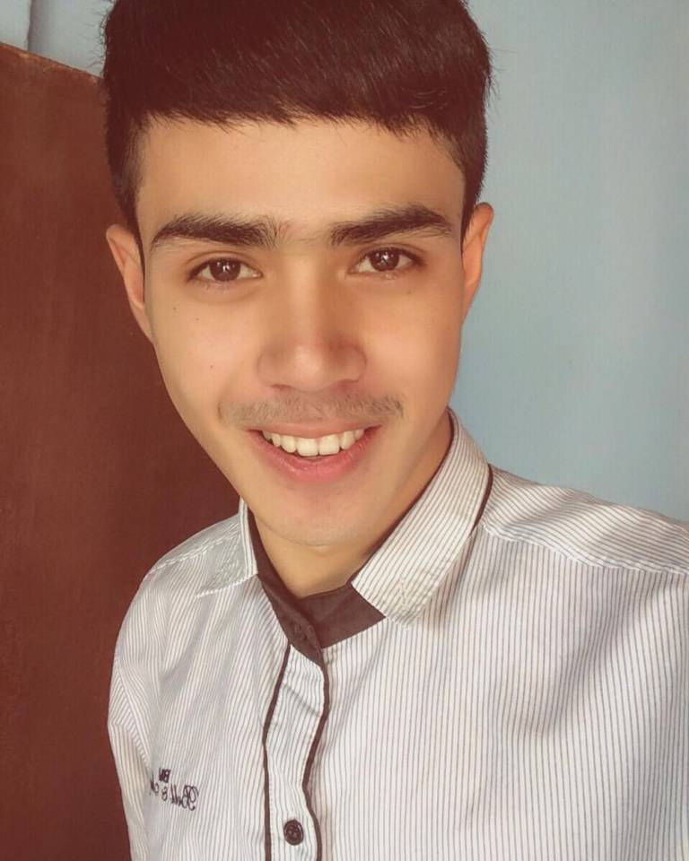 หนุ่มอีสานสุดหล่อ