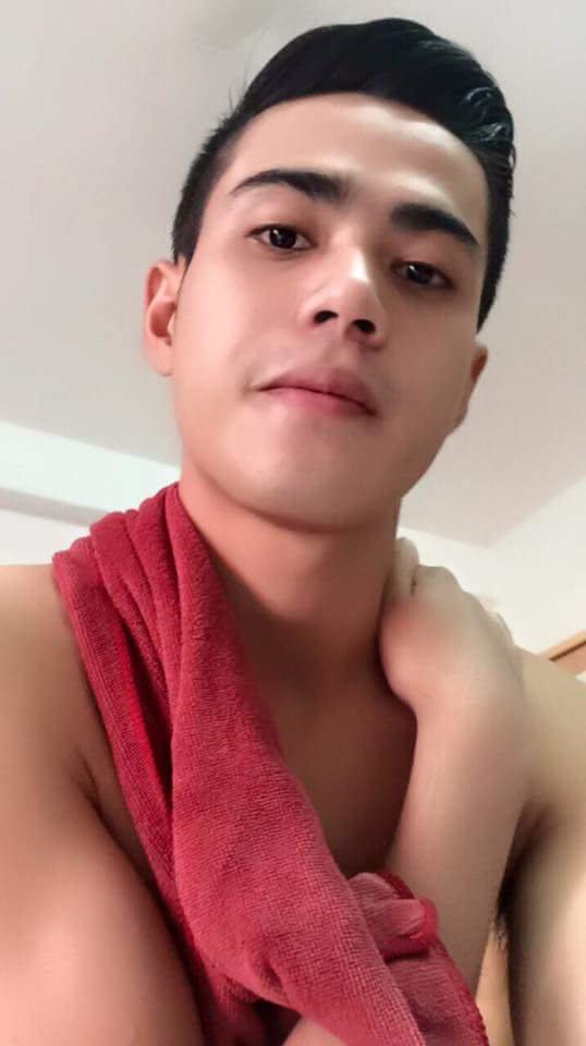 หนุ่มอีสานสุดหล่อ