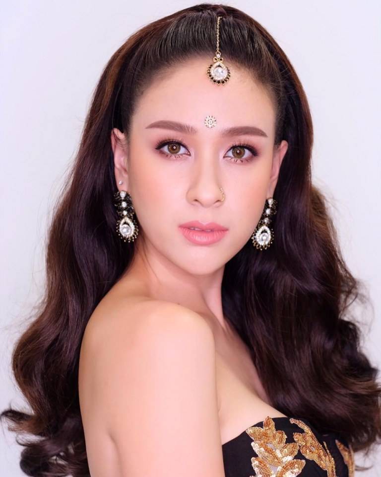 ฝ้าย เวฬุรีย์
