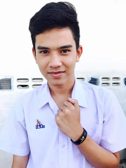 หล่อเข้มๆ